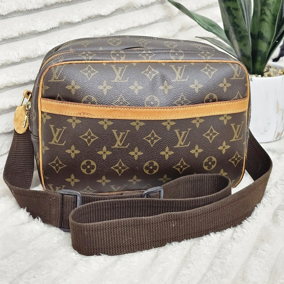 🔥Great Condition 🔥Authentic Louis Vuitton Reporter Crossbody - Picture 3 of 17